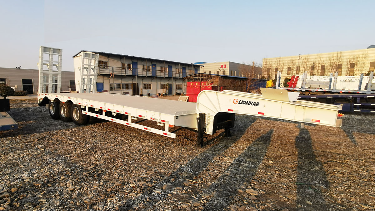 Low Bed Semi Trailer a