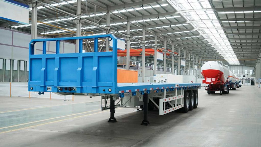 Tri Axle Flatbed semi-trailer
