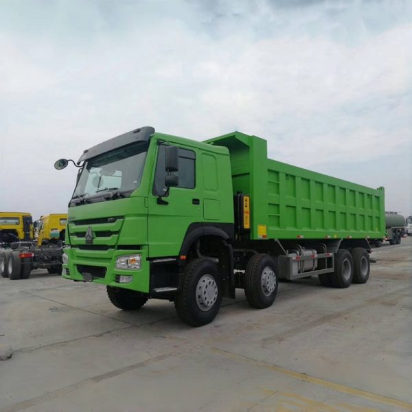 Camion à benne basculante HOWO 371HP 8X4